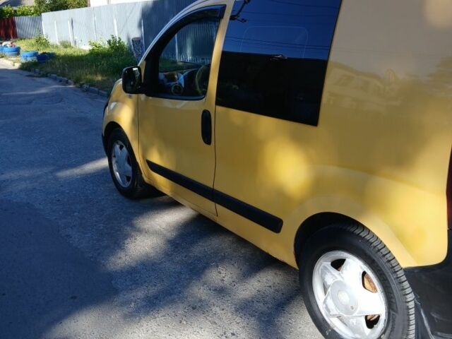 Желтый Фиат Fiorino, объемом двигателя 1.2 л и пробегом 214 тыс. км за 3300 $, фото 6 на Automoto.ua