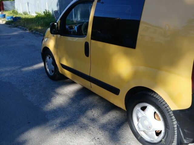 Желтый Фиат Fiorino, объемом двигателя 1.2 л и пробегом 214 тыс. км за 3300 $, фото 5 на Automoto.ua