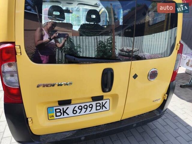 Желтый Фиат Fiorino, объемом двигателя 1.3 л и пробегом 200 тыс. км за 3500 $, фото 10 на Automoto.ua