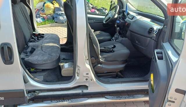 Серый Фиат Fiorino, объемом двигателя 1.25 л и пробегом 196 тыс. км за 4333 $, фото 4 на Automoto.ua