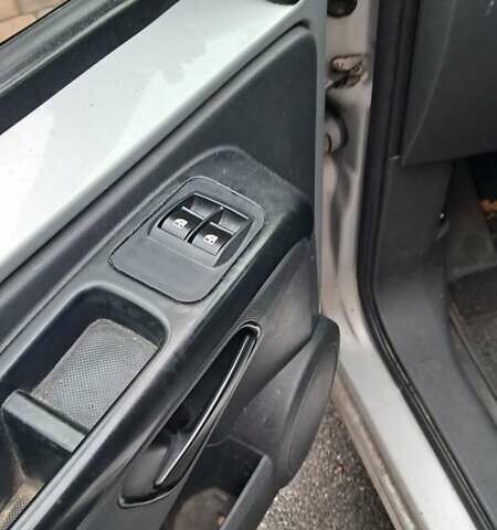 Серый Фиат Fiorino, объемом двигателя 1.25 л и пробегом 240 тыс. км за 3800 $, фото 2 на Automoto.ua