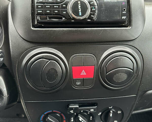 Серый Фиат Fiorino, объемом двигателя 1.3 л и пробегом 147 тыс. км за 7300 $, фото 12 на Automoto.ua