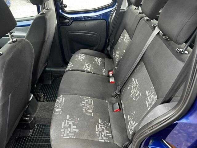 Синий Фиат Fiorino, объемом двигателя 1.4 л и пробегом 307 тыс. км за 4600 $, фото 5 на Automoto.ua