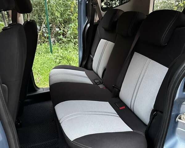 Синій Фіат Fiorino, об'ємом двигуна 1.3 л та пробігом 192 тис. км за 6000 $, фото 4 на Automoto.ua