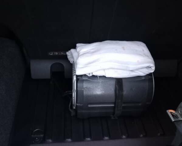 Зеленый Фиат Fiorino, объемом двигателя 1.3 л и пробегом 290 тыс. км за 5000 $, фото 11 на Automoto.ua