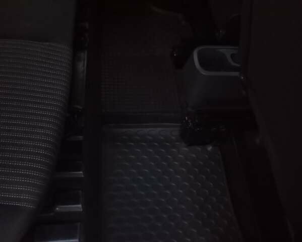 Зеленый Фиат Fiorino, объемом двигателя 1.3 л и пробегом 290 тыс. км за 5000 $, фото 10 на Automoto.ua