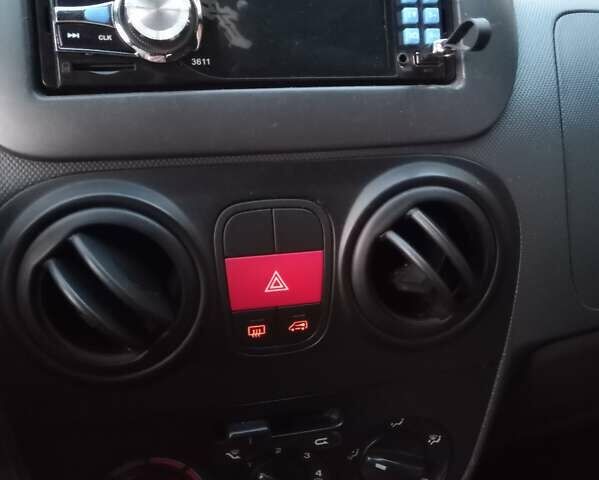 Зеленый Фиат Fiorino, объемом двигателя 1.3 л и пробегом 290 тыс. км за 5000 $, фото 12 на Automoto.ua