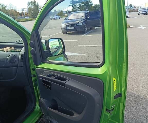 Фиат Fiorino 2009 в Киеве на Automoto.ua Зеленый Фиат Fiorino, объемом двигателя 1.25 л и пробегом 306 тыс. км за 6200 $, фото 19 на Automoto.ua