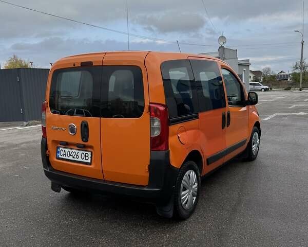 Оранжевый Фиат Fiorino, объемом двигателя 1.25 л и пробегом 293 тыс. км за 3400 $, фото 4 на Automoto.ua