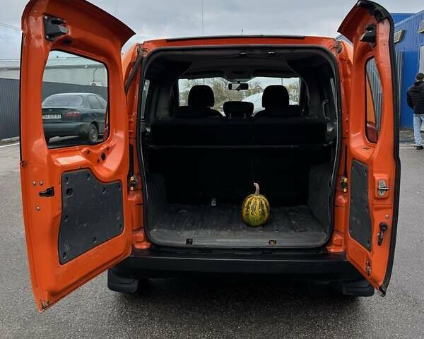 Оранжевый Фиат Fiorino, объемом двигателя 1.25 л и пробегом 293 тыс. км за 3400 $, фото 6 на Automoto.ua