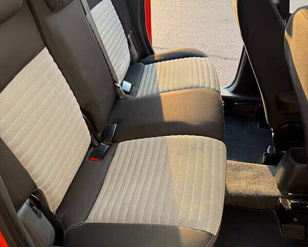 Помаранчевий Фіат Fiorino, об'ємом двигуна 1.25 л та пробігом 250 тис. км за 5500 $, фото 14 на Automoto.ua