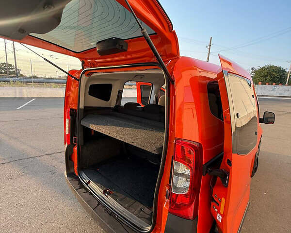 Помаранчевий Фіат Fiorino, об'ємом двигуна 1.25 л та пробігом 250 тис. км за 5500 $, фото 9 на Automoto.ua
