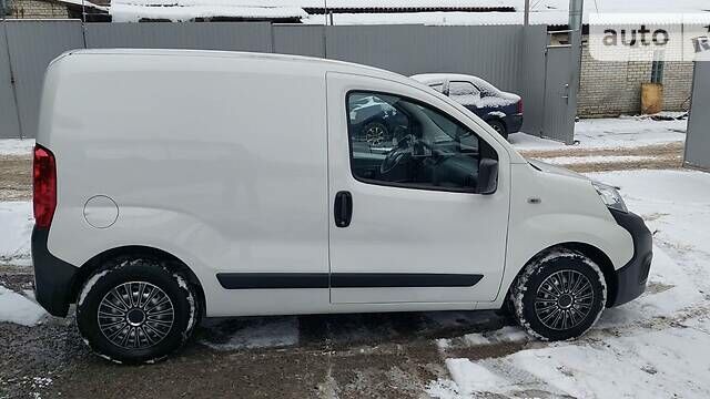 Белый Фиат Fiorino груз., объемом двигателя 1.4 л и пробегом 76 тыс. км за 5600 $, фото 3 на Automoto.ua