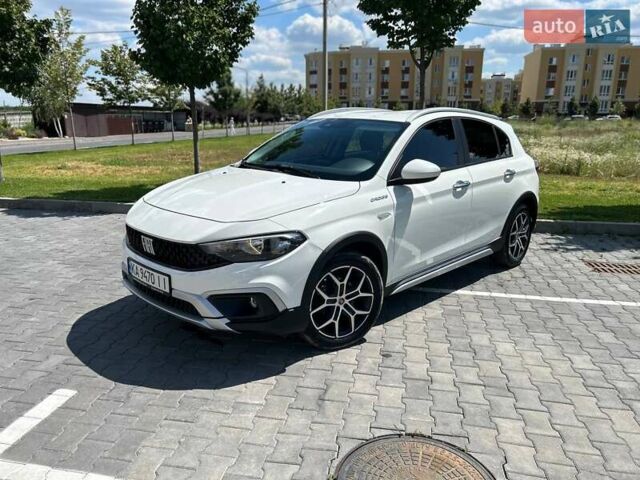 Белый Фиат Tipo Cross, объемом двигателя 1 л и пробегом 13 тыс. км за 16400 $, фото 21 на Automoto.ua