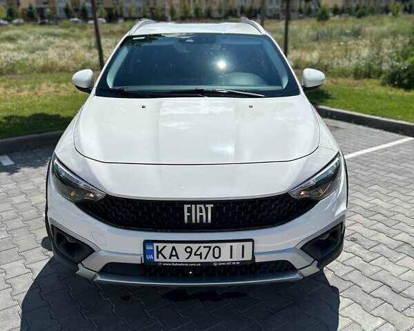 Белый Фиат Tipo Cross, объемом двигателя 1 л и пробегом 13 тыс. км за 16400 $, фото 20 на Automoto.ua