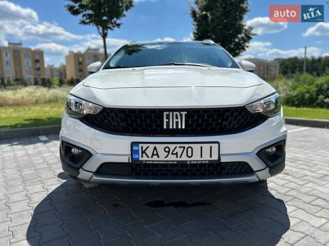 Белый Фиат Tipo Cross, объемом двигателя 1 л и пробегом 13 тыс. км за 16400 $, фото 19 на Automoto.ua