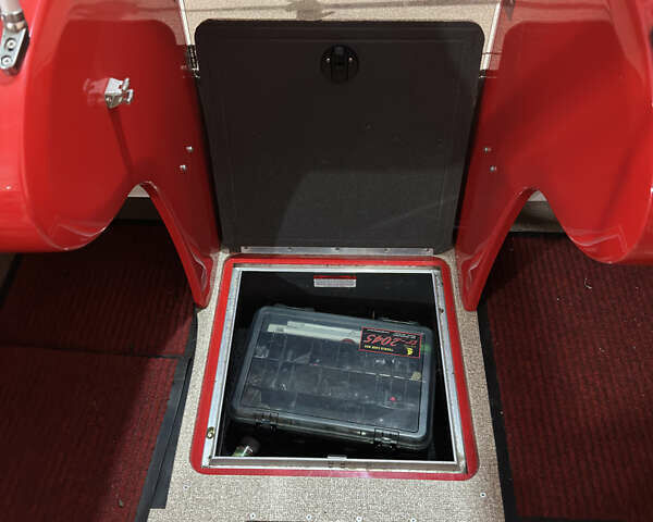 Красный Финвал 475, объемом двигателя 0 л и пробегом 207 тыс. км за 32500 $, фото 11 на Automoto.ua