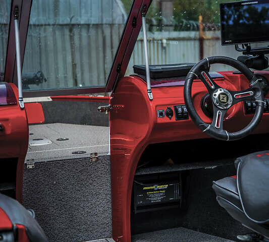 Фінвал 550 EVO, об'ємом двигуна 1.8 л та пробігом 0 тис. км за 45000 $, фото 28 на Automoto.ua