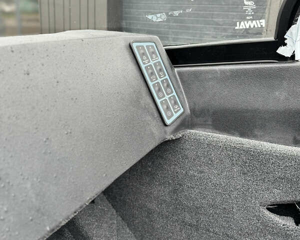 Фінвал Fish Pro 555, об'ємом двигуна 0 л та пробігом 111 тис. км за 34998 $, фото 17 на Automoto.ua