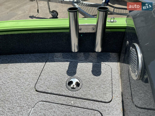 Финвал Fish Pro 555, объемом двигателя 0 л и пробегом 13 тыс. км за 46300 $, фото 7 на Automoto.ua