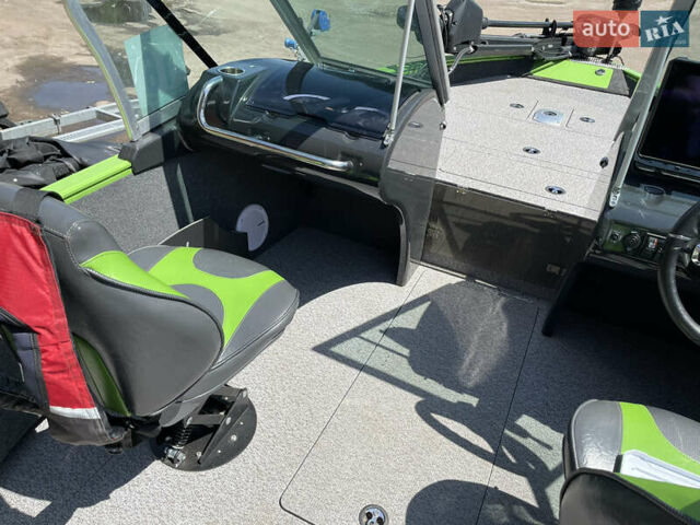 Финвал Fish Pro 555, объемом двигателя 0 л и пробегом 13 тыс. км за 46300 $, фото 15 на Automoto.ua