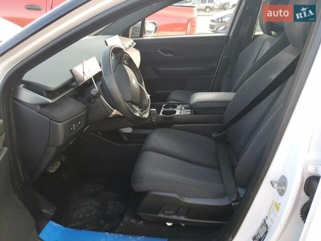 Белый Фискер Ocean, объемом двигателя 0 л и пробегом 24 тыс. км за 8900 $, фото 6 на Automoto.ua