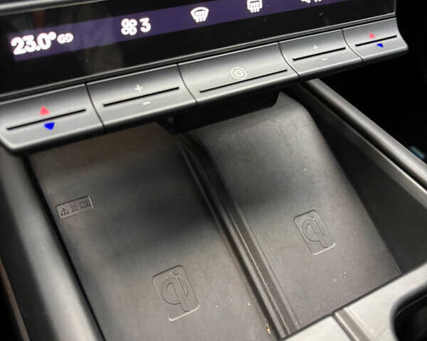 Черный Фискер Ocean, объемом двигателя 0 л и пробегом 36 тыс. км за 23300 $, фото 30 на Automoto.ua