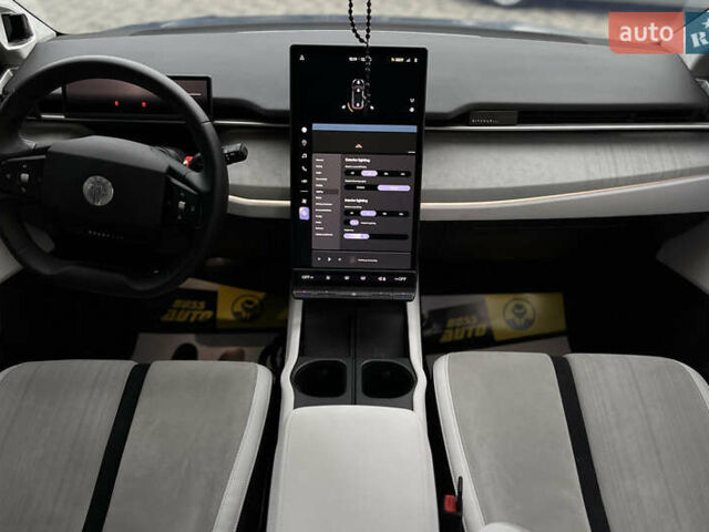 Синий Фискер Ocean, объемом двигателя 0 л и пробегом 22 тыс. км за 25500 $, фото 9 на Automoto.ua