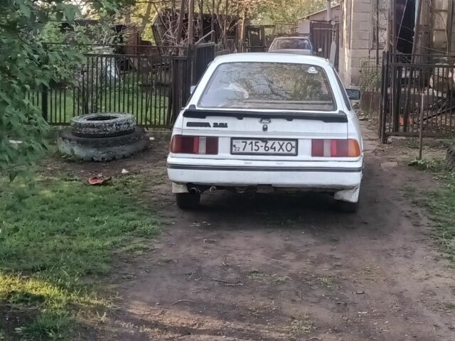 Білий Форд Аеростар, об'ємом двигуна 2 л та пробігом 100 тис. км за 820 $, фото 1 на Automoto.ua