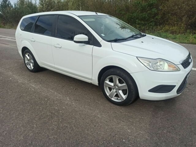 Белый Форд Аэростар, объемом двигателя 1.6 л и пробегом 3 тыс. км за 5400 $, фото 2 на Automoto.ua