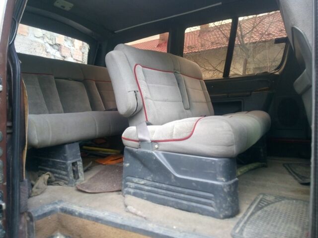 Коричневий Форд Аеростар, об'ємом двигуна 0 л та пробігом 1000 тис. км за 5500 $, фото 3 на Automoto.ua