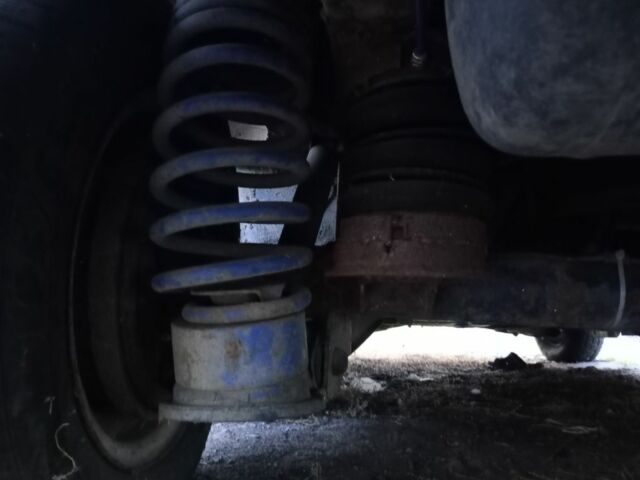 Червоний Форд Аеростар, об'ємом двигуна 3 л та пробігом 287 тис. км за 2800 $, фото 5 на Automoto.ua