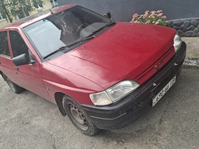 Червоний Форд Аеростар, об'ємом двигуна 1 л та пробігом 1000 тис. км за 550 $, фото 1 на Automoto.ua