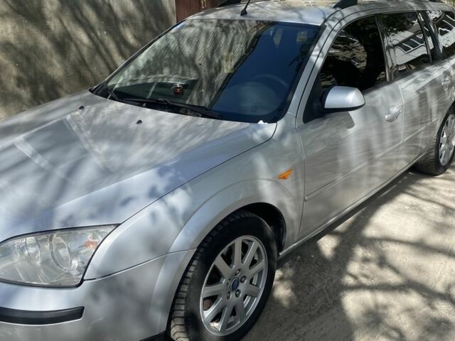 Серый Форд Аэростар, объемом двигателя 2 л и пробегом 355 тыс. км за 3350 $, фото 3 на Automoto.ua