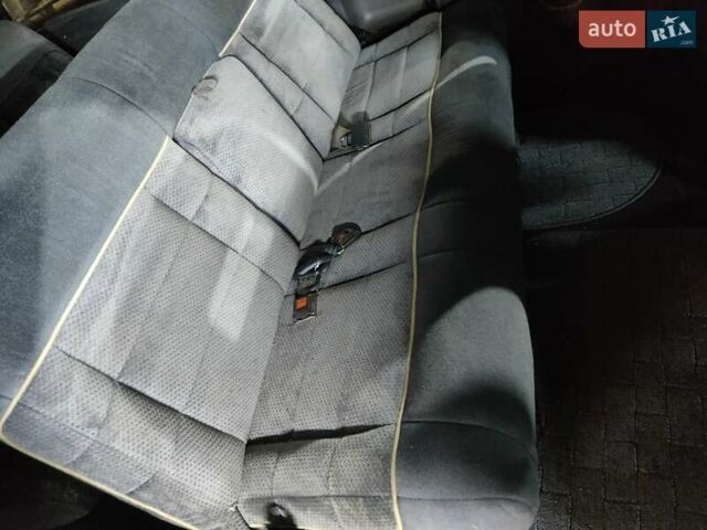 Форд Аэростар 1991 в Чернигове на Automoto.ua Синий Форд Аэростар, объемом двигателя 2.98 л и пробегом 85 тыс. км за 4000 $, фото 5 на Automoto.ua