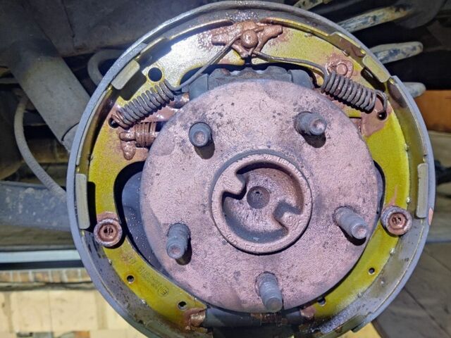 Форд Аэростар 1991 в Чернигове на Automoto.ua Синий Форд Аэростар, объемом двигателя 3 л и пробегом 80 тыс. км за 4000 $, фото 6 на Automoto.ua