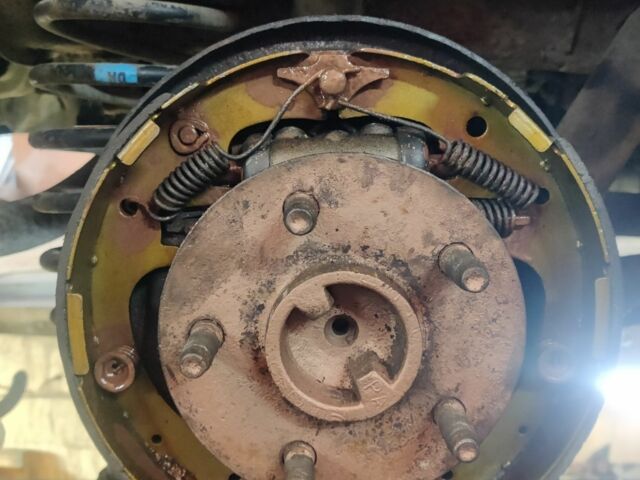 Форд Аэростар 1991 в Чернигове на Automoto.ua Синий Форд Аэростар, объемом двигателя 3 л и пробегом 80 тыс. км за 4000 $, фото 7 на Automoto.ua