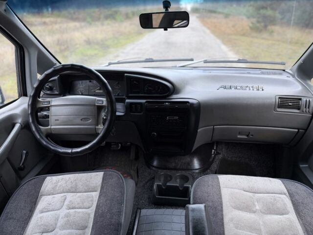 Зеленый Форд Аэростар, объемом двигателя 3 л и пробегом 225 тыс. км за 3500 $, фото 11 на Automoto.ua