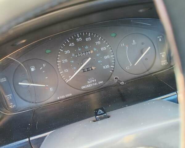 Зеленый Форд Аспира, объемом двигателя 1.3 л и пробегом 270 тыс. км за 1200 $, фото 1 на Automoto.ua