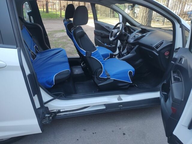 Білий Форд Б-Макс, об'ємом двигуна 0 л та пробігом 137 тис. км за 6000 $, фото 5 на Automoto.ua