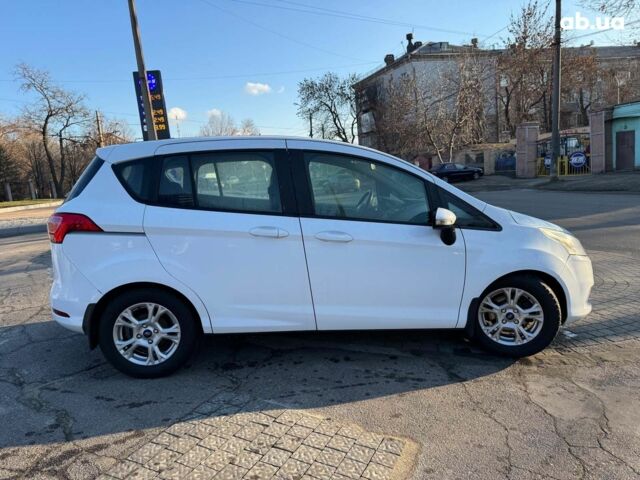 Белый Форд Б-Макс, объемом двигателя 16 л и пробегом 140 тыс. км за 6990 $, фото 5 на Automoto.ua