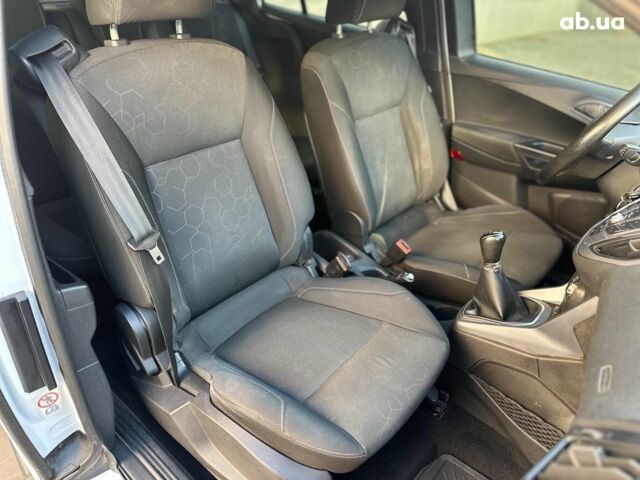 Белый Форд Б-Макс, объемом двигателя 15 л и пробегом 257 тыс. км за 9290 $, фото 19 на Automoto.ua