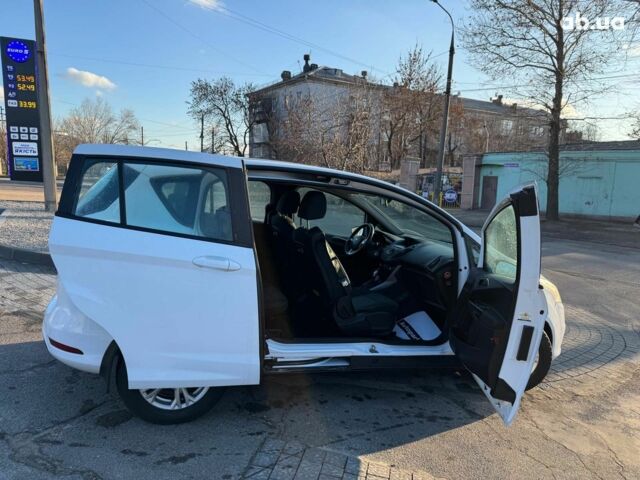 Белый Форд Б-Макс, объемом двигателя 16 л и пробегом 140 тыс. км за 6990 $, фото 13 на Automoto.ua