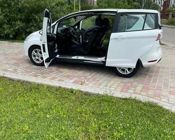 Форд Б-Макс 2013 у Львові на Automoto.ua Білий Форд Б-Макс, об'ємом двигуна 1 л та пробігом 146 тис. км за 5700 $, фото 9 на Automoto.ua