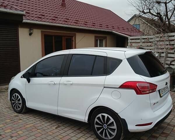 Белый Форд Б-Макс, объемом двигателя 1.5 л и пробегом 140 тыс. км за 8200 $, фото 2 на Automoto.ua