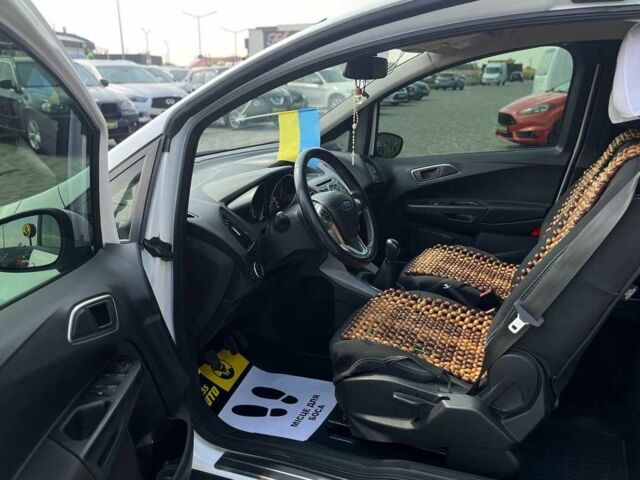 Белый Форд Б-Макс, объемом двигателя 1 л и пробегом 153 тыс. км за 7100 $, фото 16 на Automoto.ua