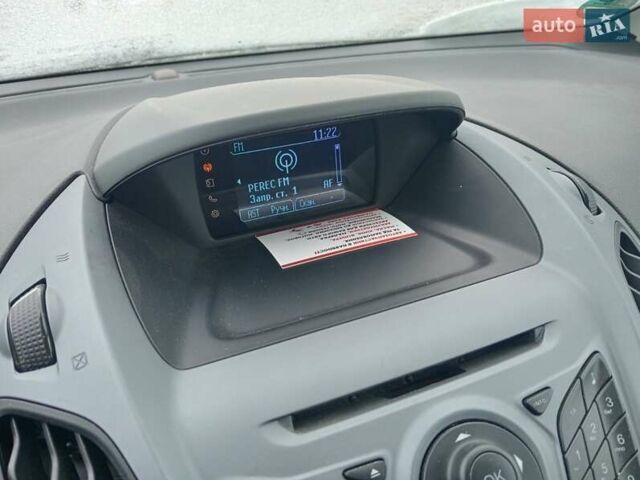 Бежевий Форд Б-Макс, об'ємом двигуна 1 л та пробігом 143 тис. км за 7500 $, фото 12 на Automoto.ua