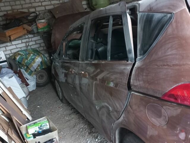 Коричневий Форд Б-Макс, об'ємом двигуна 1 л та пробігом 126 тис. км за 1700 $, фото 3 на Automoto.ua