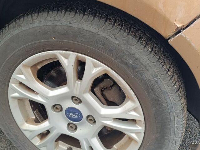 Коричневий Форд Б-Макс, об'ємом двигуна 1 л та пробігом 179 тис. км за 5206 $, фото 6 на Automoto.ua