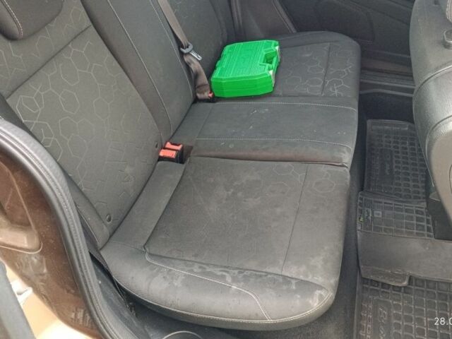 Коричневий Форд Б-Макс, об'ємом двигуна 1 л та пробігом 179 тис. км за 5206 $, фото 13 на Automoto.ua